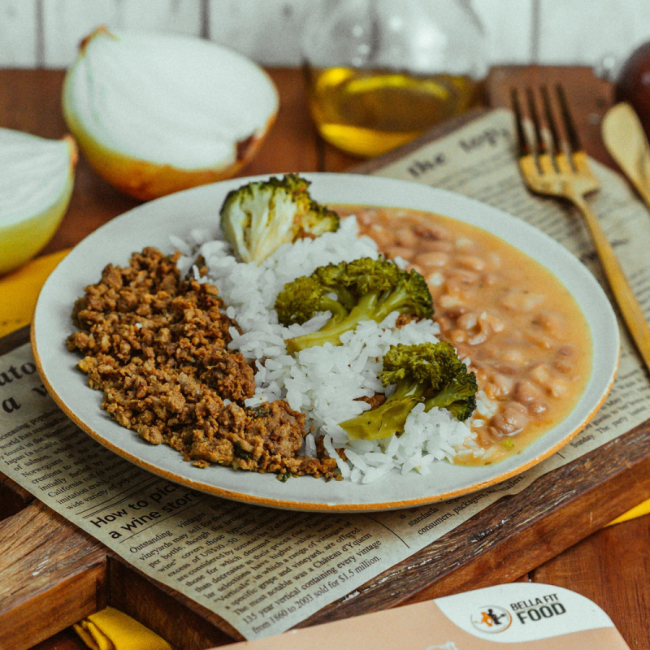 CARNE BOVINA MOIDA C/BRÓCOLIS + ARROZ BRANCO + FEIJÃO CARIOCA 300G