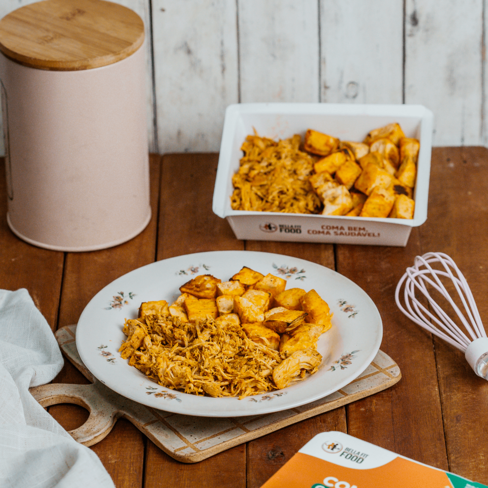 FRANGO DESFIADO COM BATATA DOCE ASSADA 300G