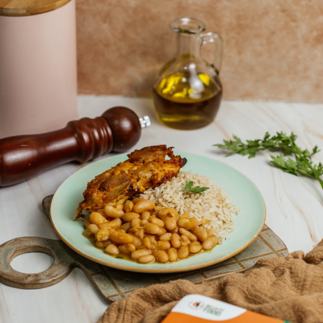 SOBRECOXA ASSADA COM ARROZ INTEGRAL E FEIJÃO CARIOCA 300G