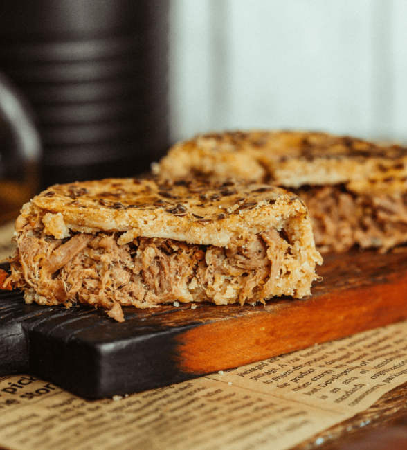 MINI TORTA (EMPADÃO) DE CARNE LOUCA INTEGRAL 120G