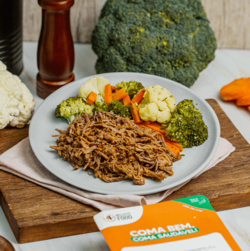 CARNE DESFIADA COM MIX DE LEGUMES - LOW CARB 200G