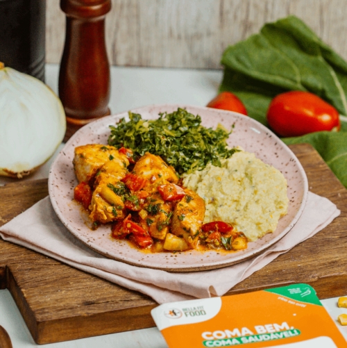 FRANGO ENSOPADO COM CREME DE MILHO E COUVE REFOGADA - LOW CARB 200G