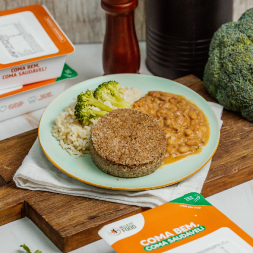QUIBE RECHEADO C/ REQUEIJÃO + ARROZ INTEGRAL, BRÓCOLIS E FEIJÃO CARIOCA 300G